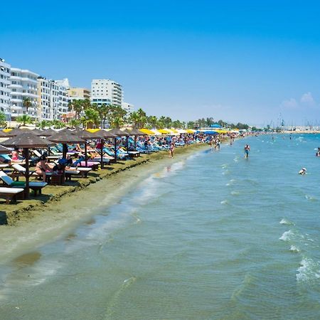 Larnaca Seaview Rooms Esterno foto