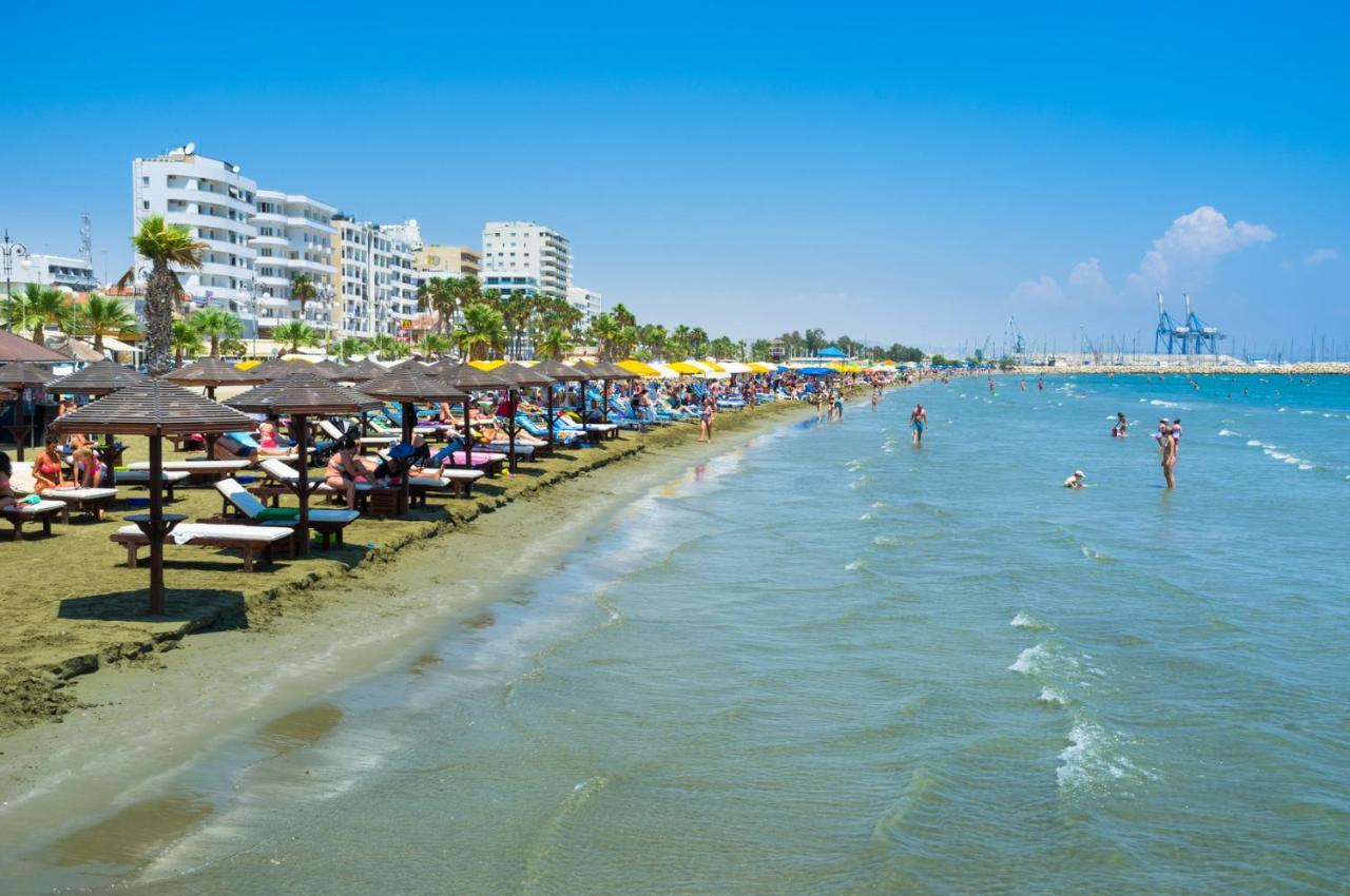 Larnaca Seaview Rooms Esterno foto